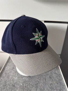 Vintage Seattle Mariners MLB Snapback Hat Twins Enterprise OSFA